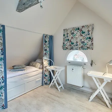 Gut Hohenstein - Stellmacherhaus * Barkelsby